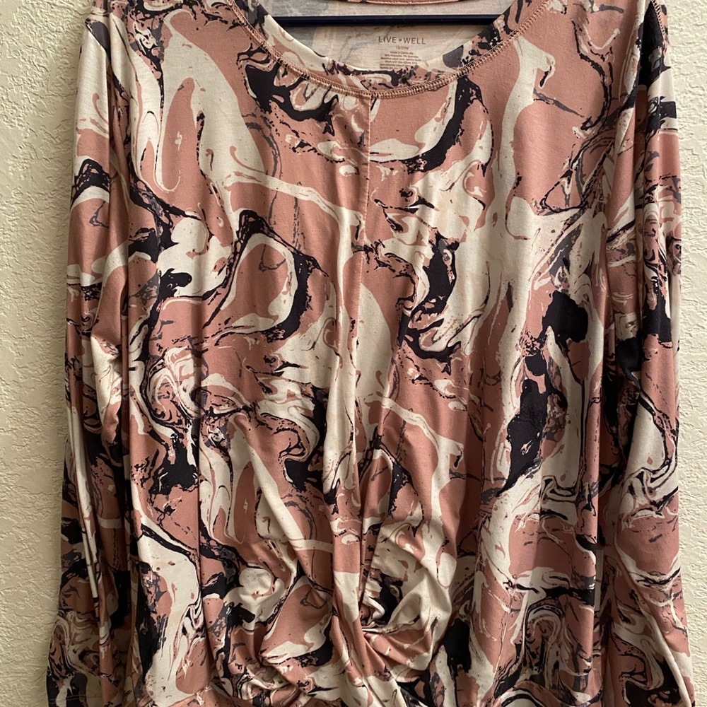 Size 18/20 multi colored top with twist on front